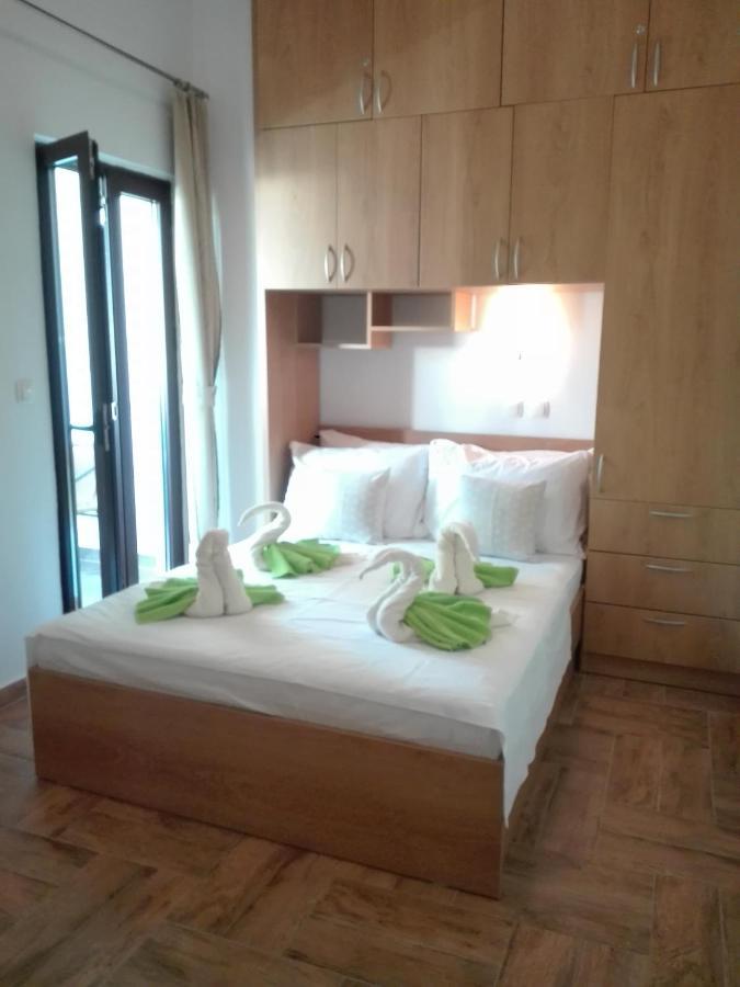Appartamento Apartman Bojana Starigrad Paklenica Esterno foto