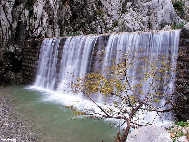 Appartamento Apartman Bojana Starigrad Paklenica Esterno foto