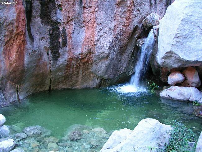 Appartamento Apartman Bojana Starigrad Paklenica Esterno foto